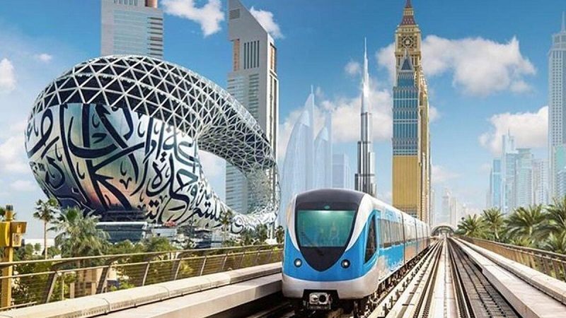 Du khách di chuyển từ sân bay về trung tâm Dubai dễ dàng